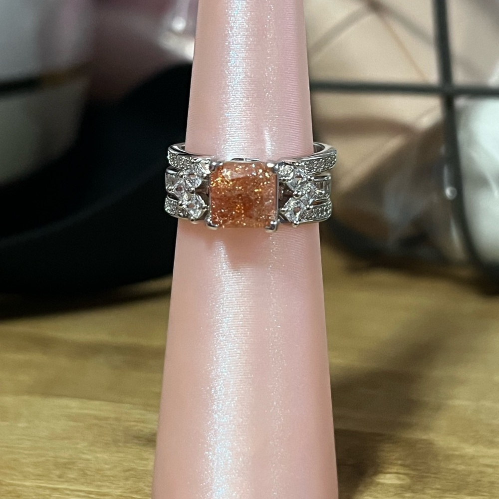 Elegant Peach Ice Crystal Ring